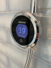 Digital smart shower installation - Thomson Properties