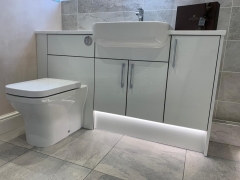 Bathroom under unit floor lighting - Thomson Properties