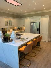 Luxury kitchen refurbishment by Thomson Properties, Surrey and Sussex
